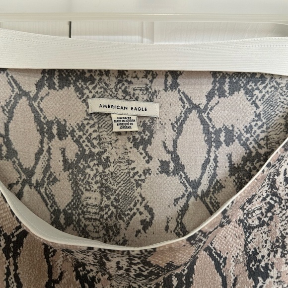 ‼️ Snake print American eagle skirt  (included in BOGO 50% off) - Picture 3 of 4